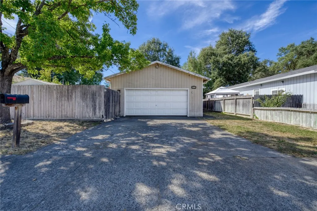 main property photo 59