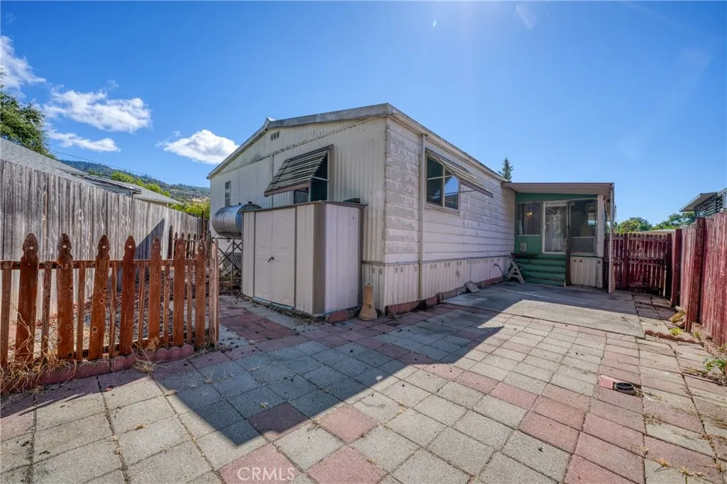 main property photo 41