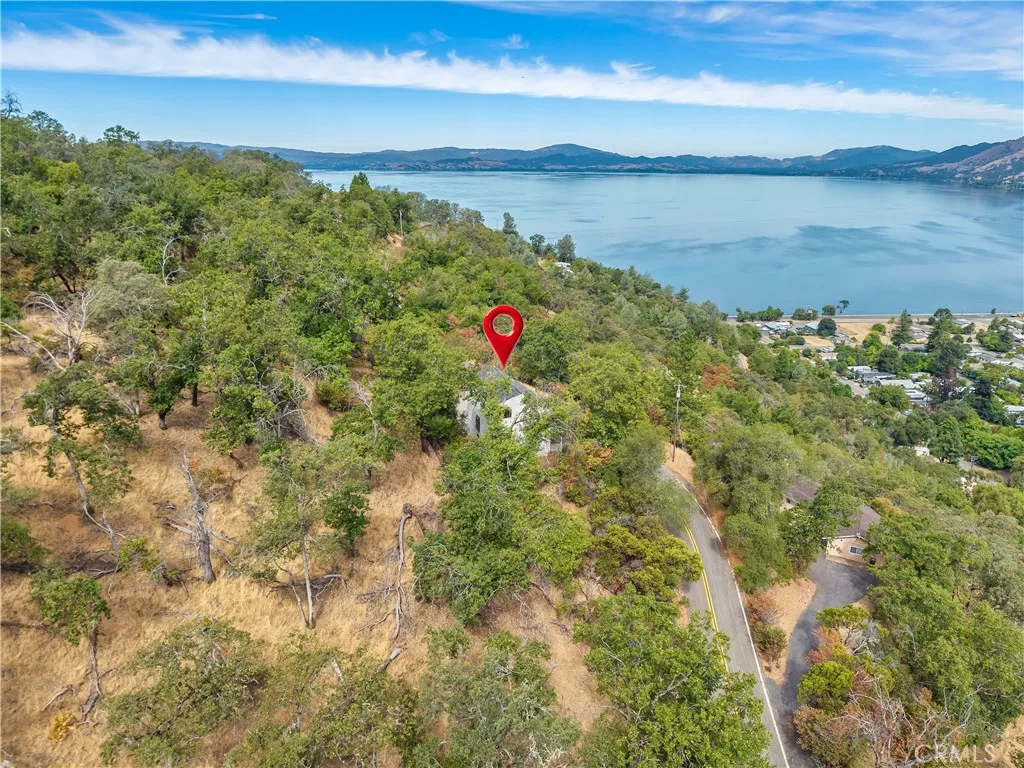 main property photo 40