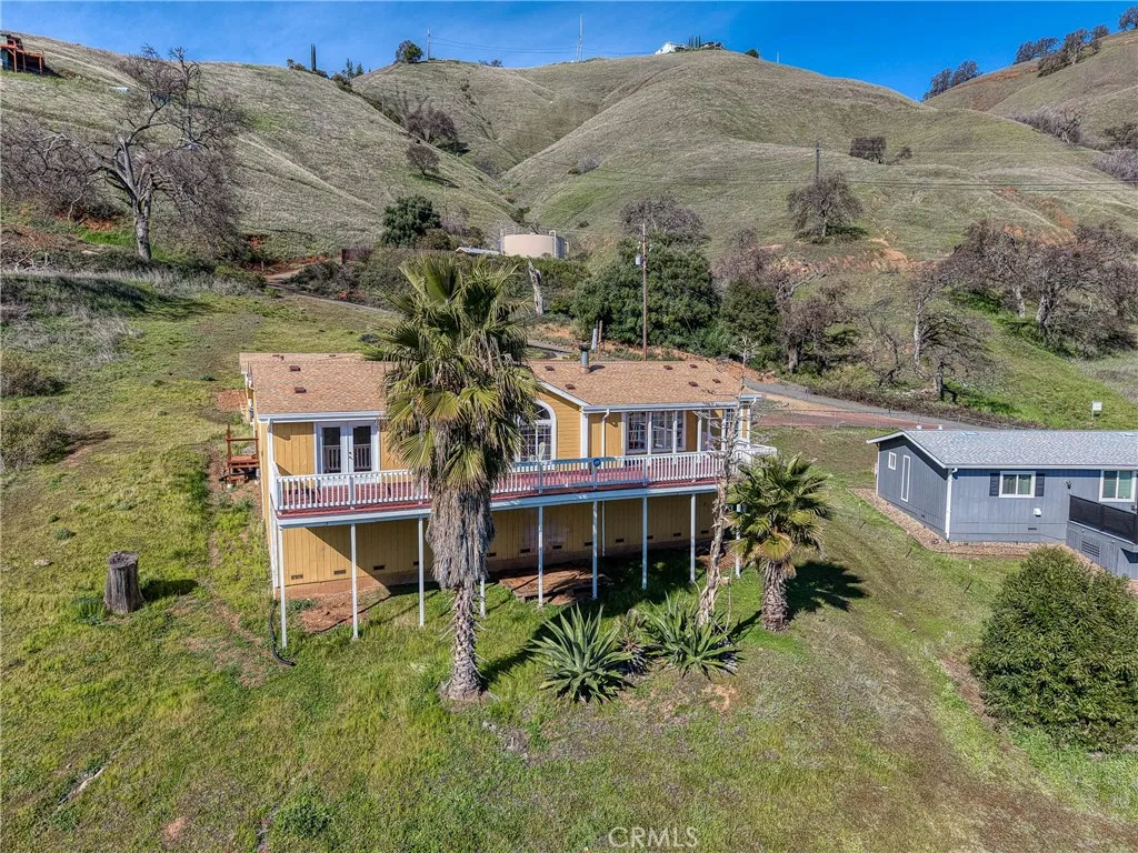 main property photo 33