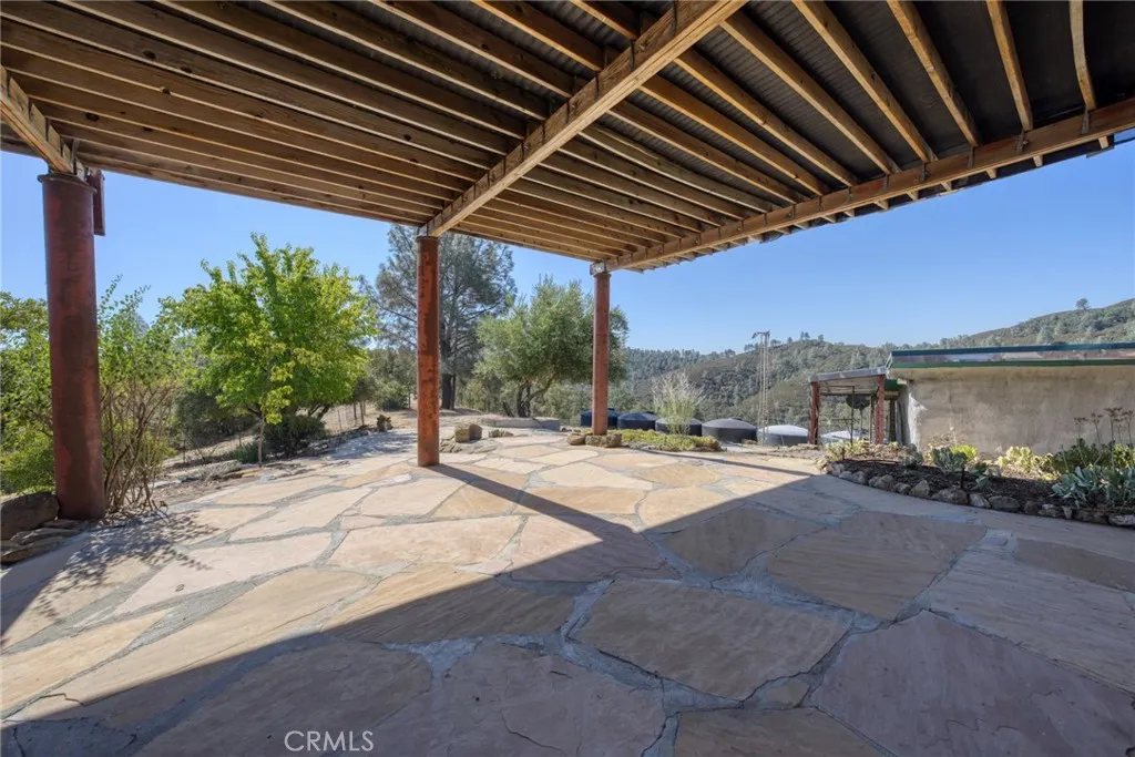 main property photo 35