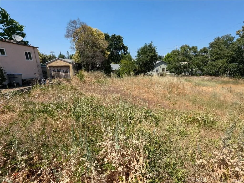 main property photo 10