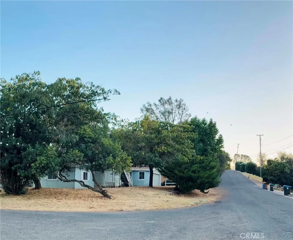 main property photo 16