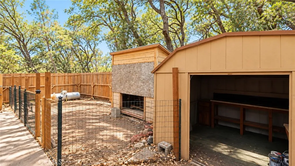 main property photo 20