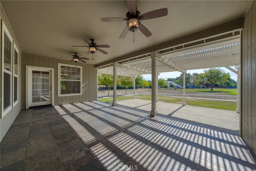 main property photo 50