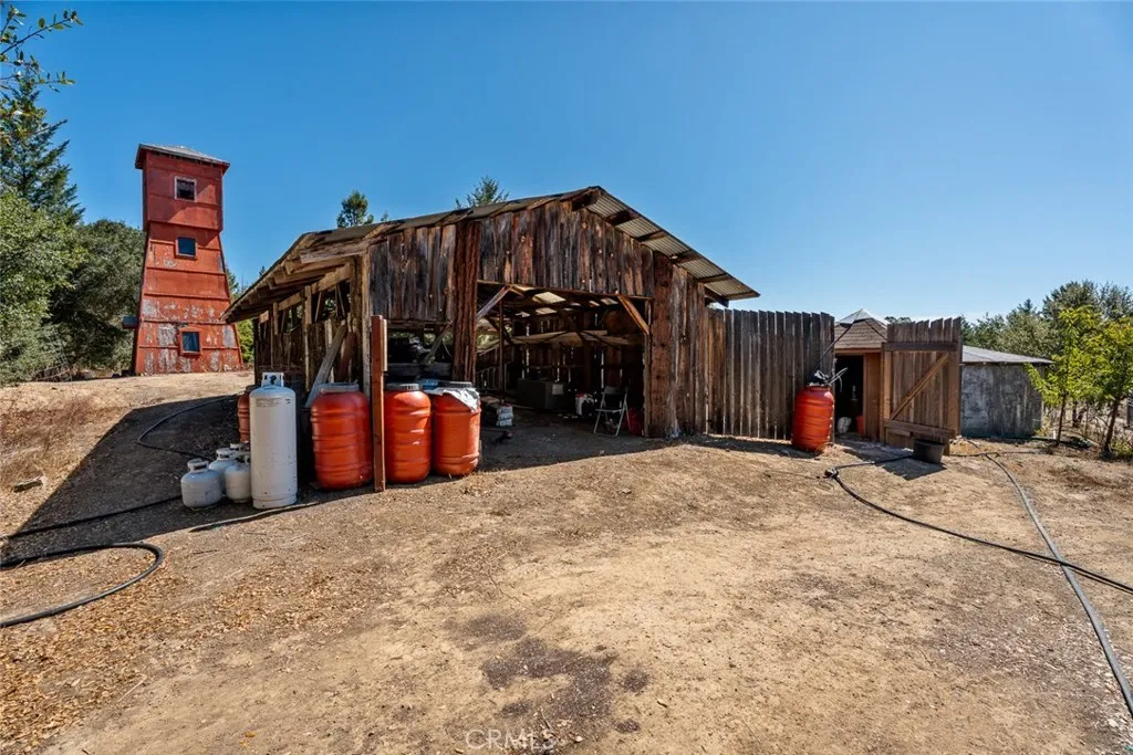 main property photo 22