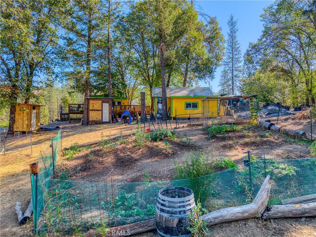 main property photo 38