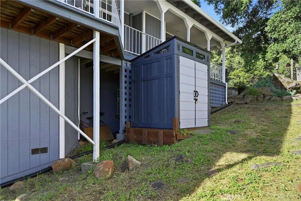 main property photo 35