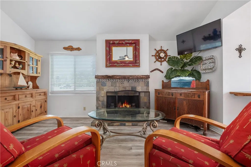 property viewer photo 5