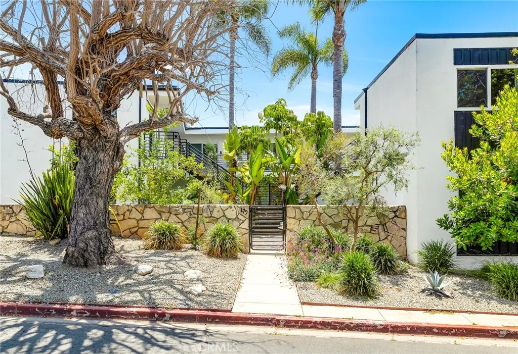 property viewer photo 2