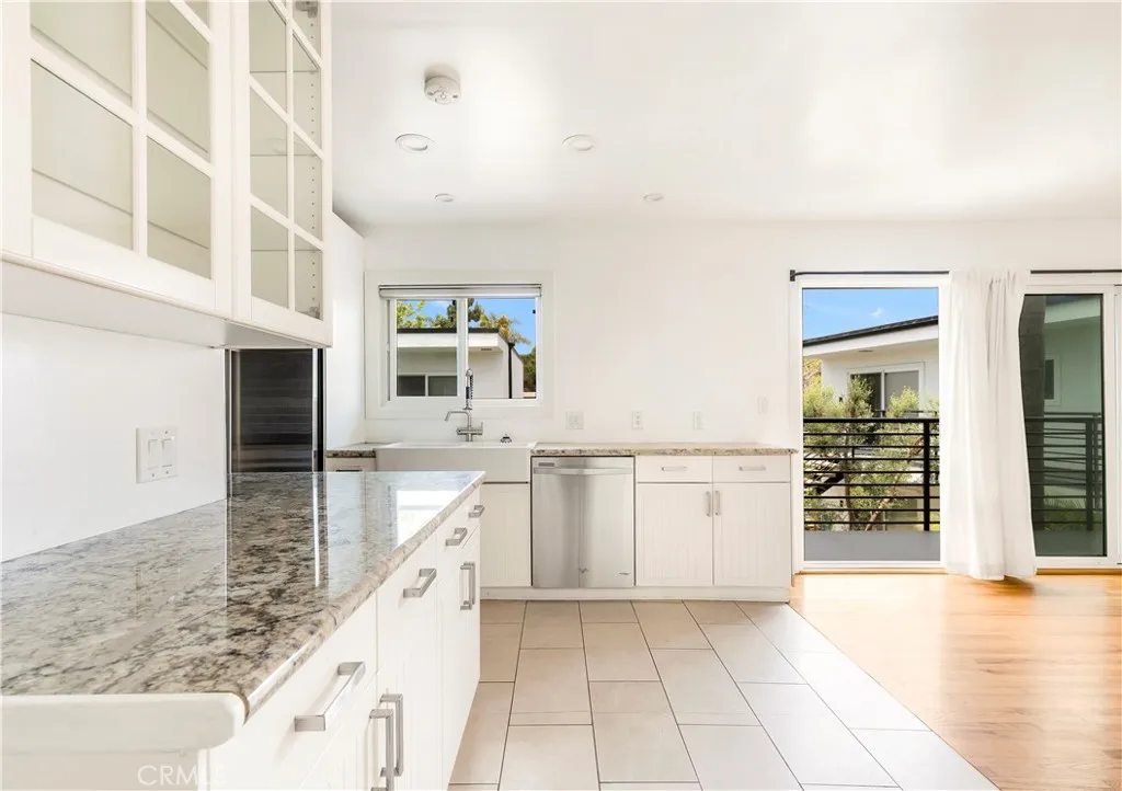 property viewer photo 8