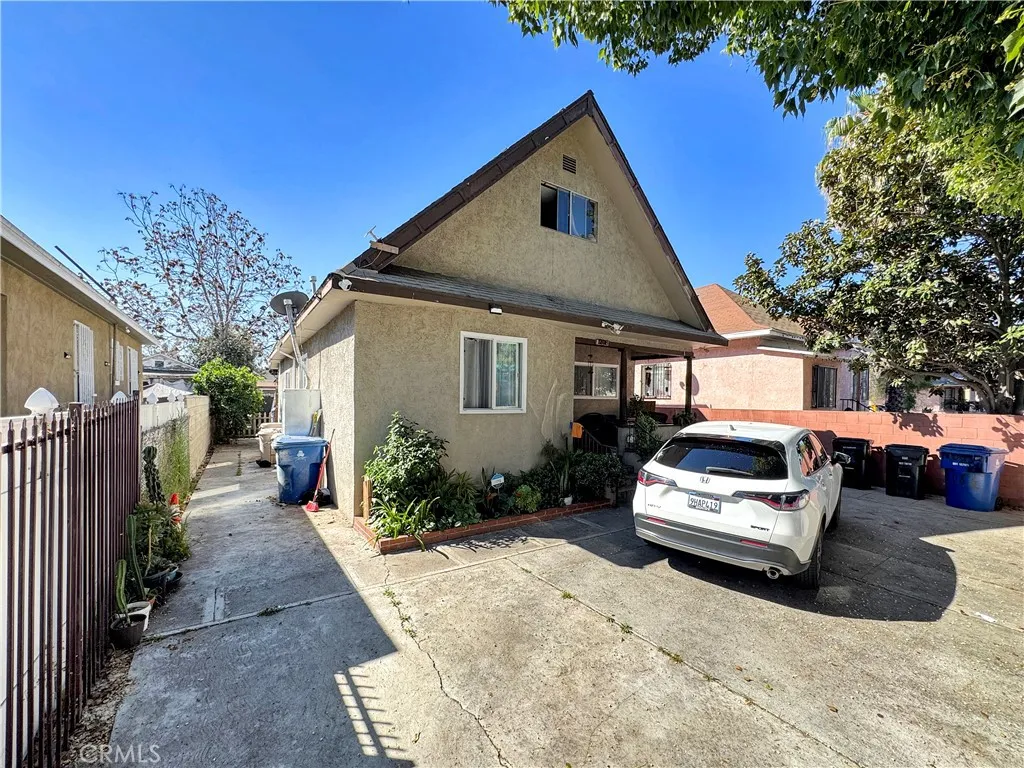 main property photo 3