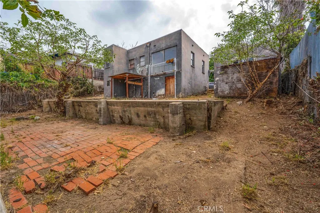 main property photo 14