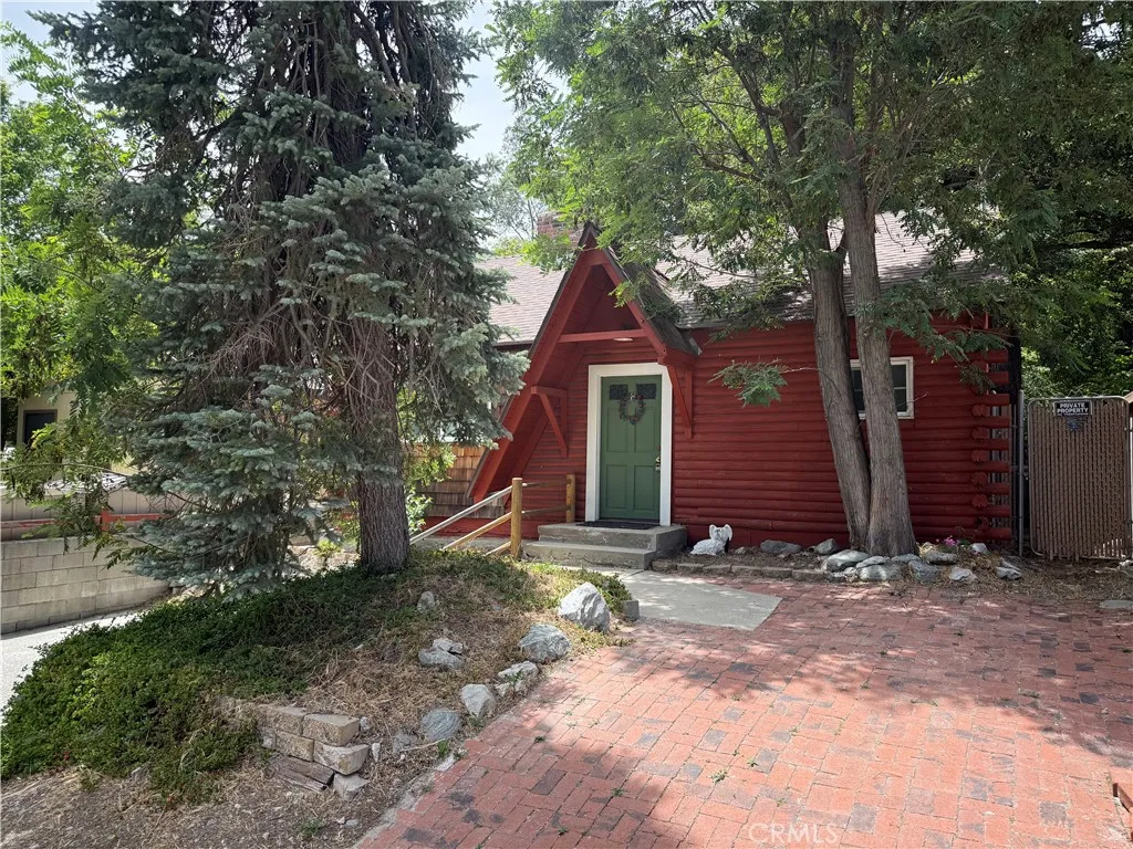 main property photo 8