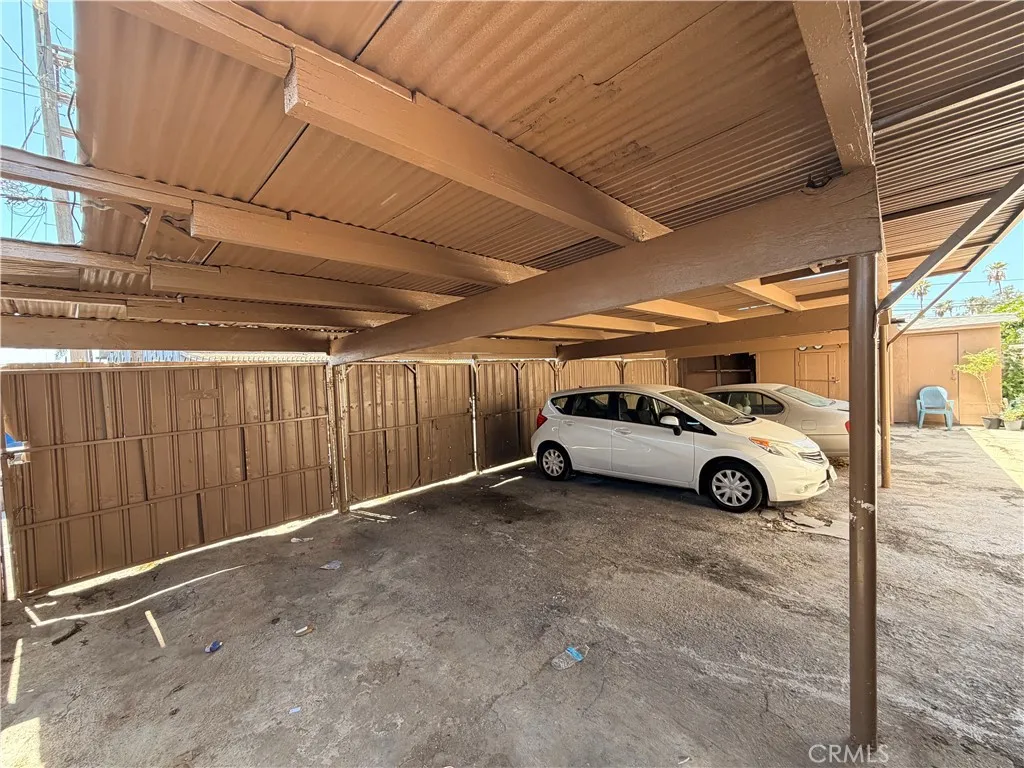main property photo 13
