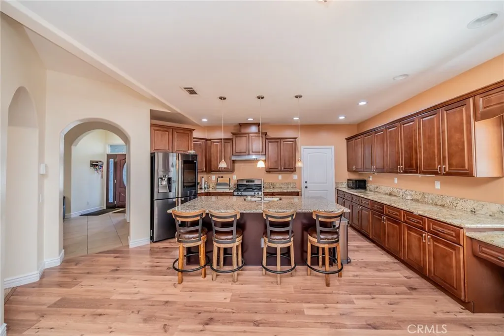 main property photo 11