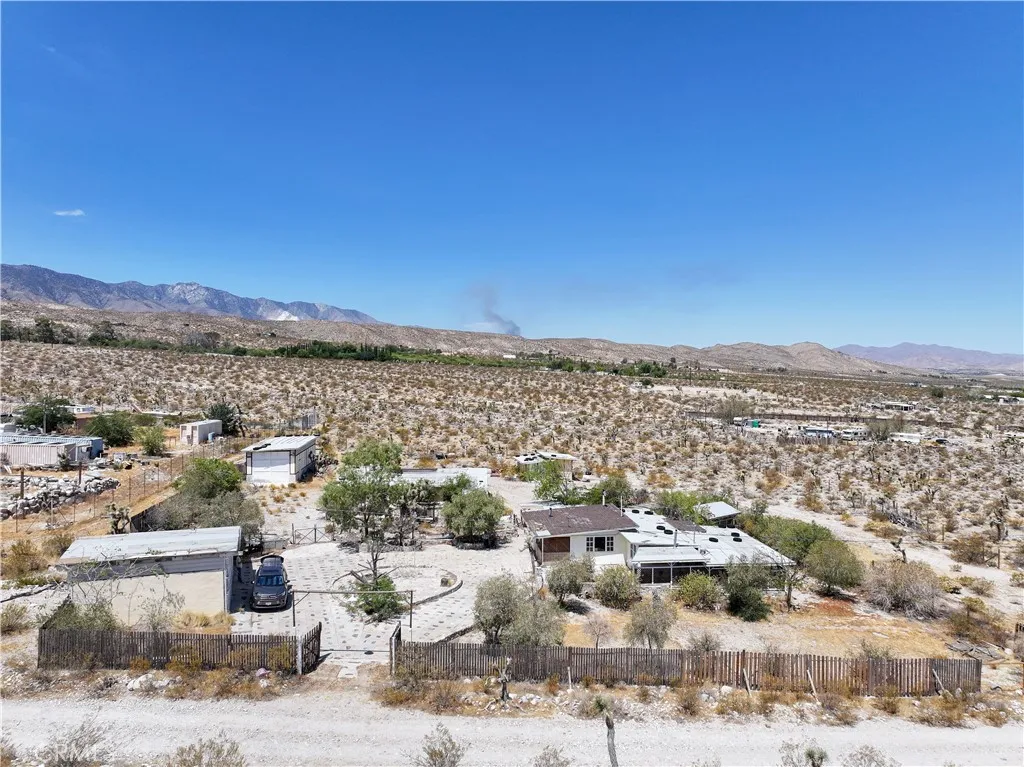 main property photo 28