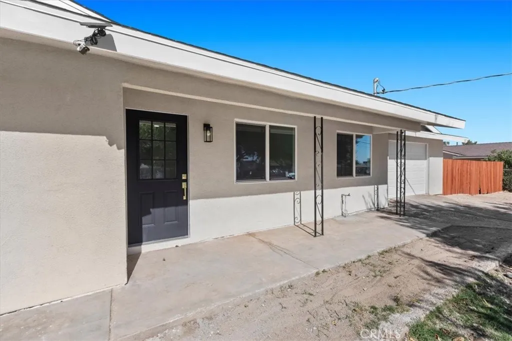 main property photo 5