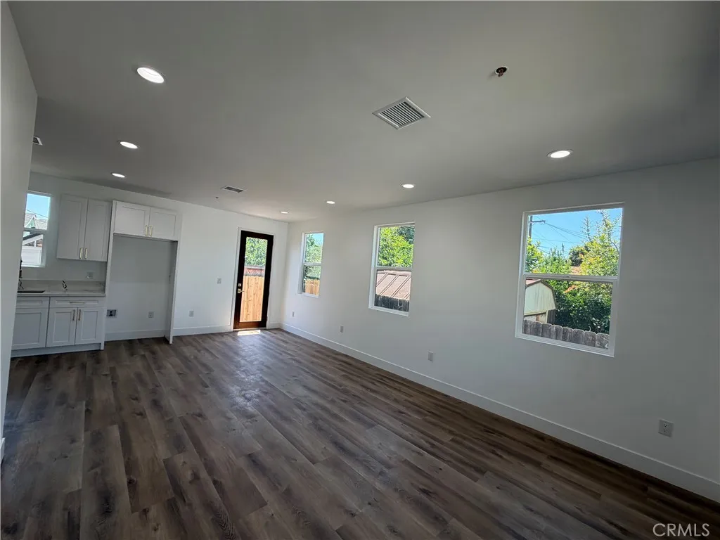 main property photo 73