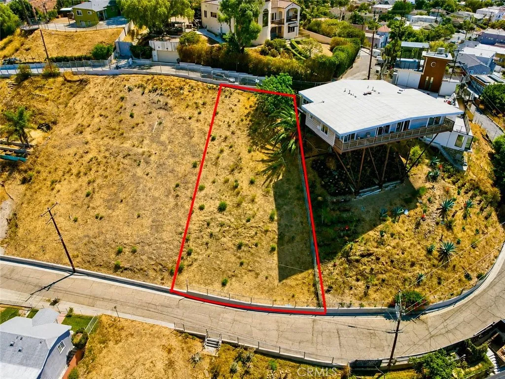 main property photo 3