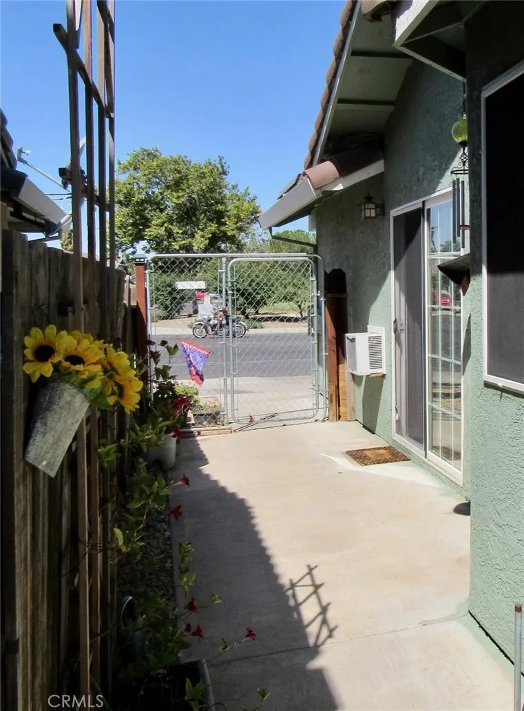 main property photo 27