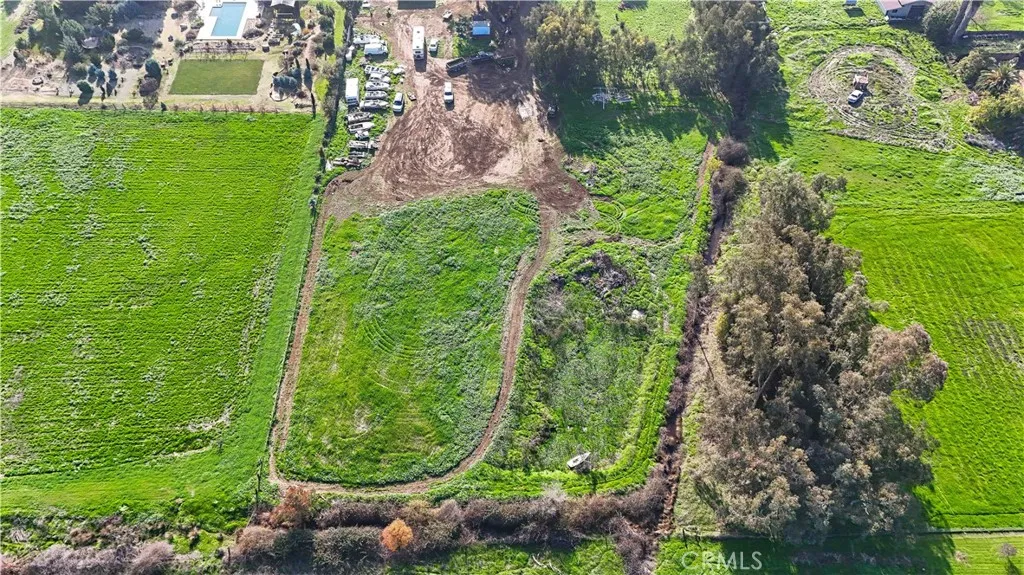 main property photo 14