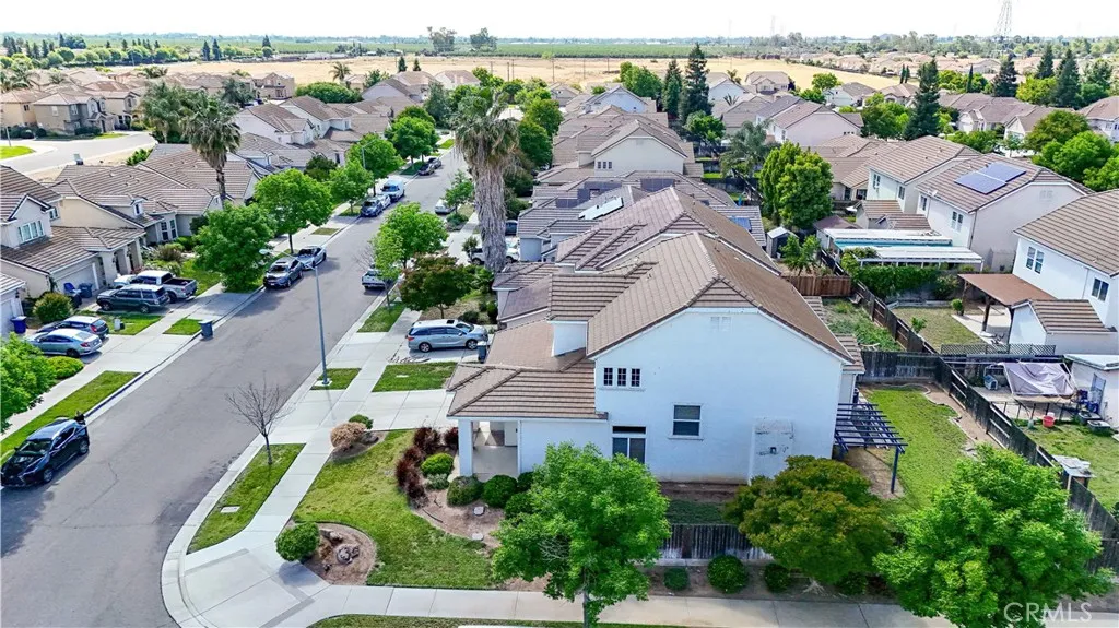 main property photo 72
