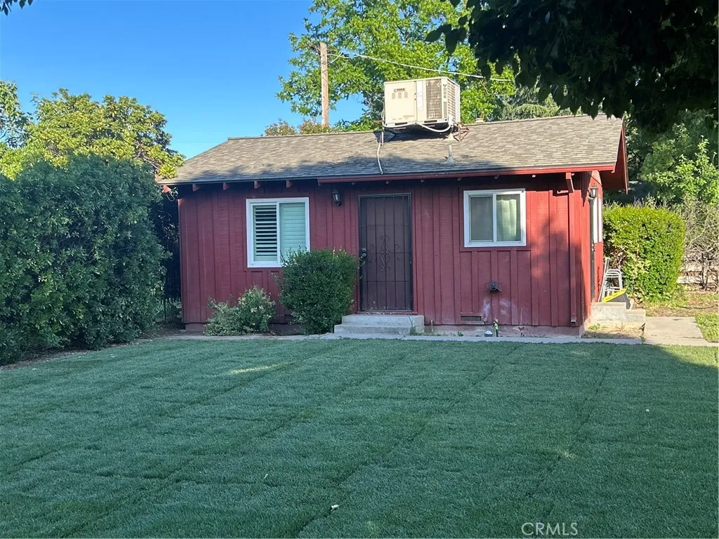 main property photo 10