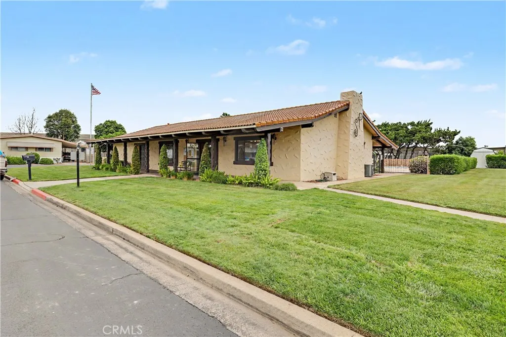 main property photo 45