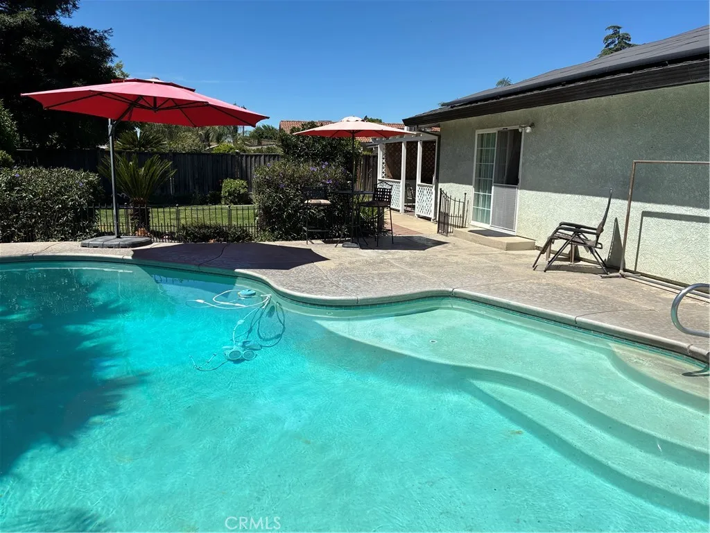 main property photo 15