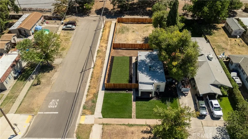 main property photo 19