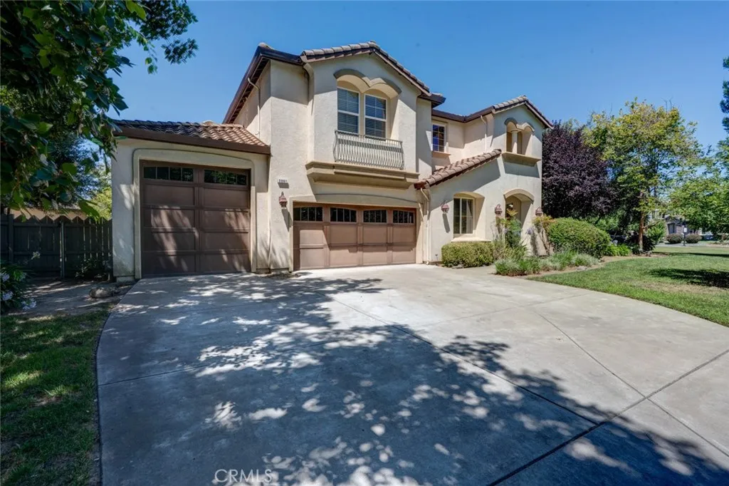 main property photo 6