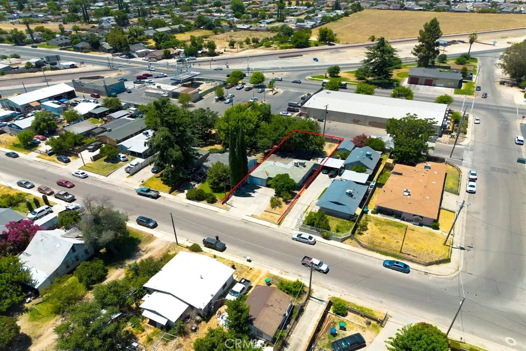 main property photo 45
