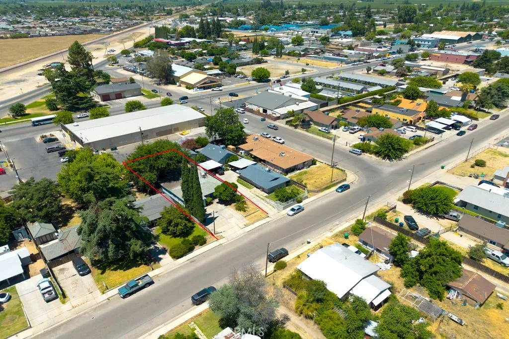 main property photo 46