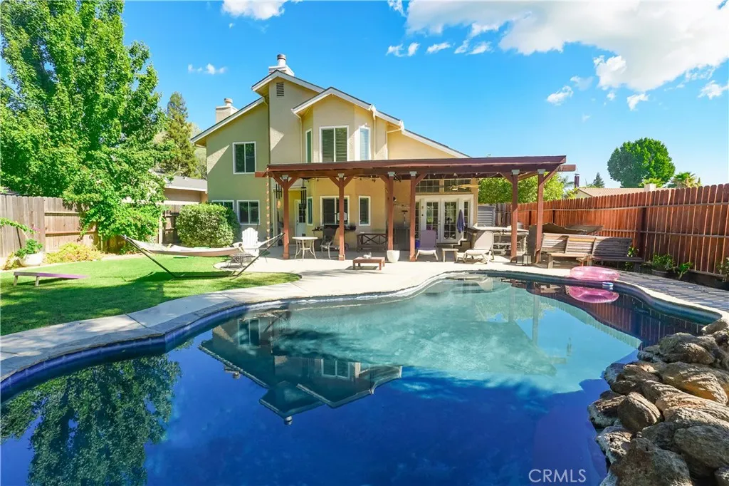 main property photo 22