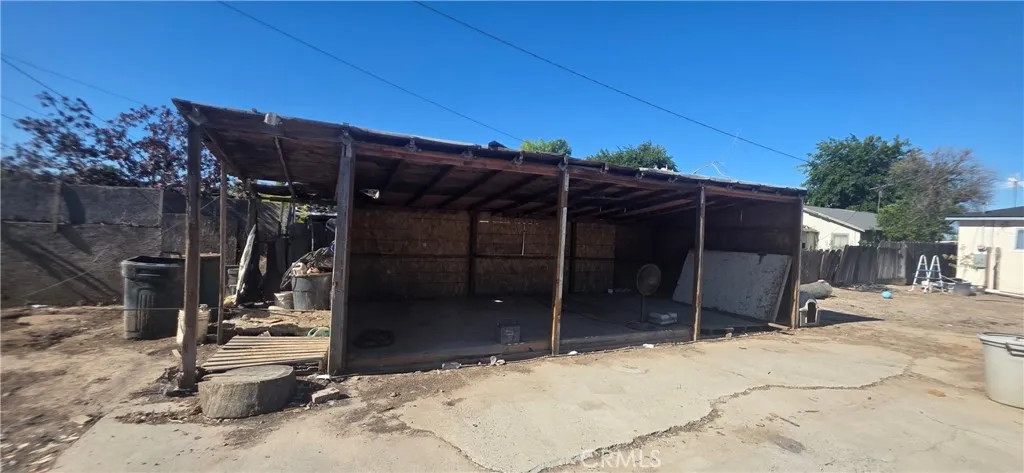 main property photo 14