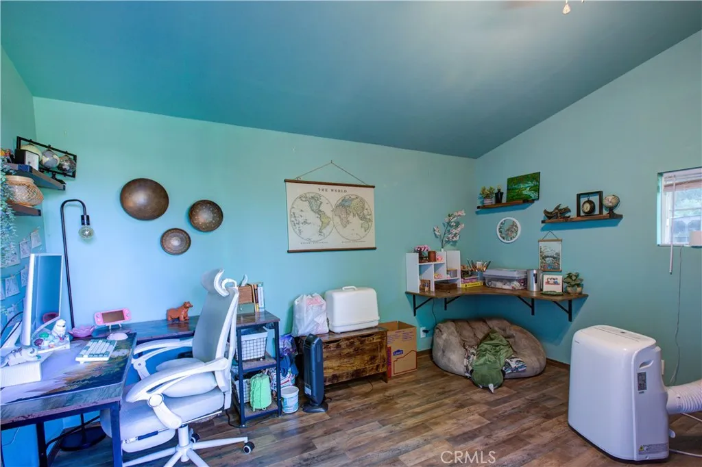 main property photo 35
