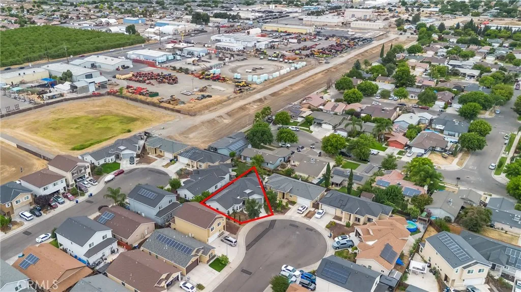 main property photo 31