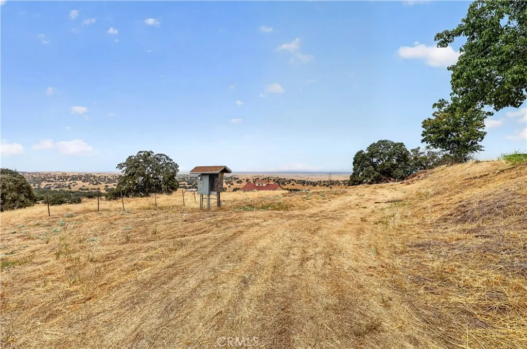 main property photo 50