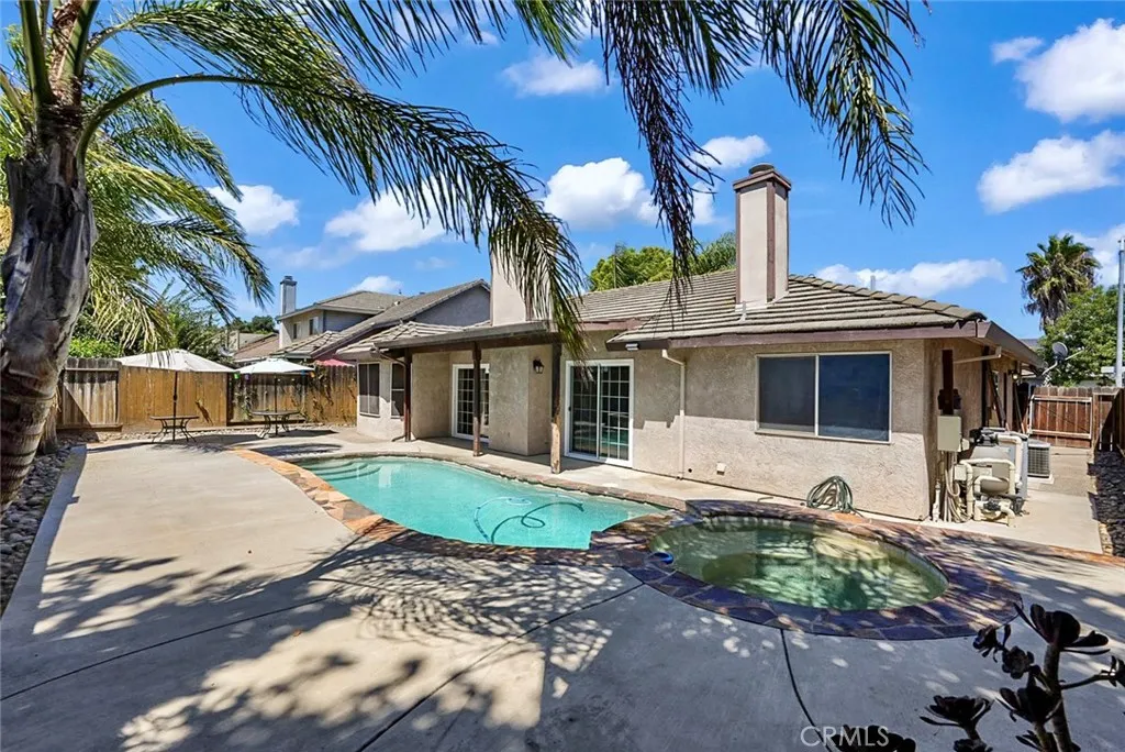 main property photo 29