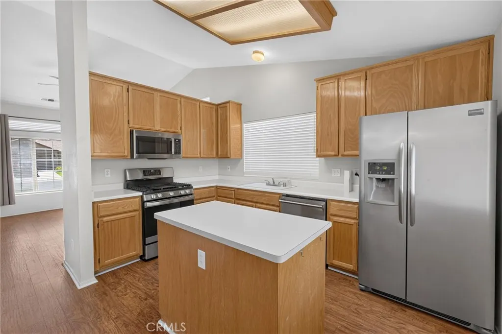 main property photo 13