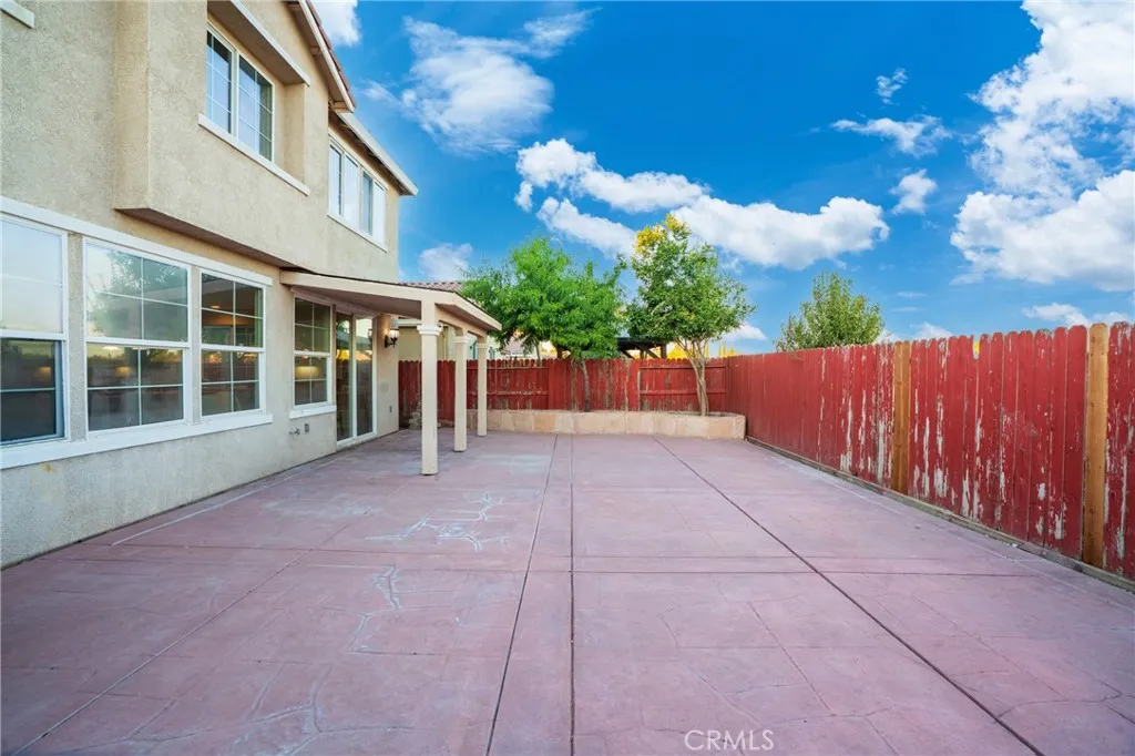 main property photo 20