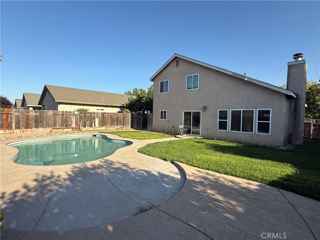 main property photo 2