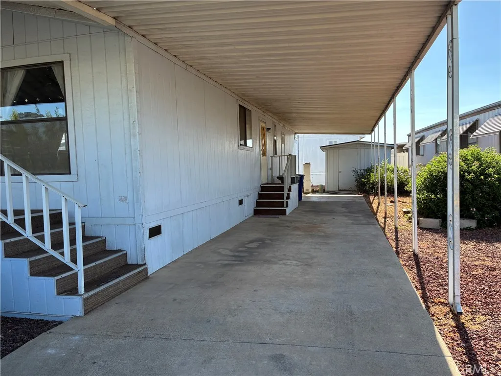 main property photo 10