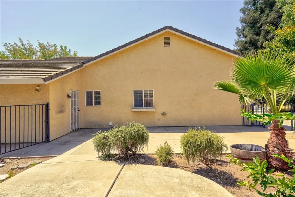 main property photo 59
