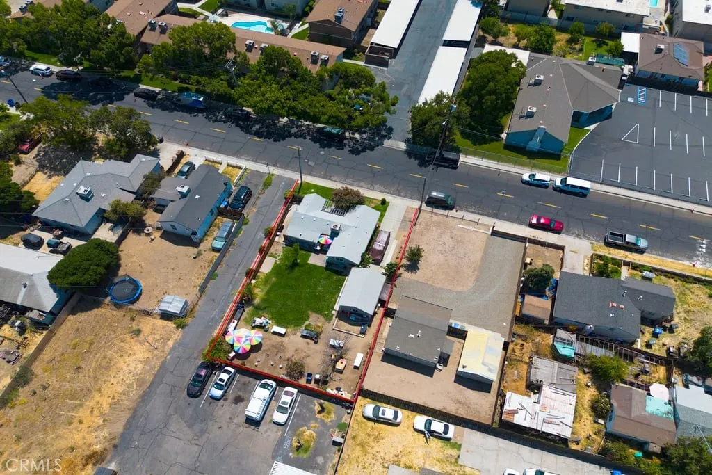 main property photo 39