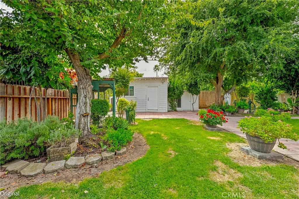 main property photo 40