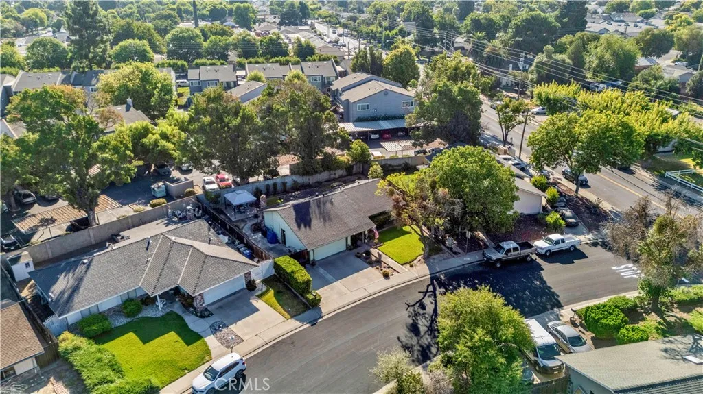 main property photo 27
