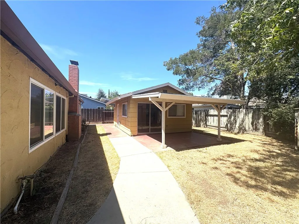 main property photo 10
