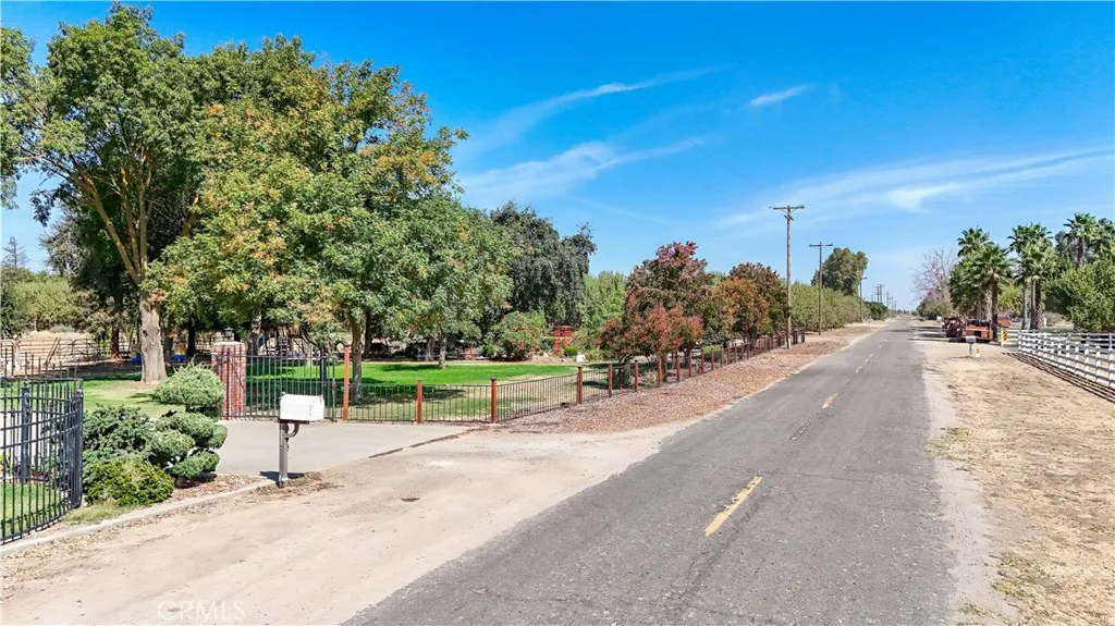 main property photo 49